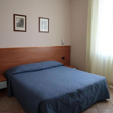 Albergo Salerno Мілан Екстер'єр фото